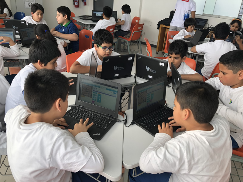 Tres Escuelas se unen para dictar un Taller Tecnológicos para Niños
